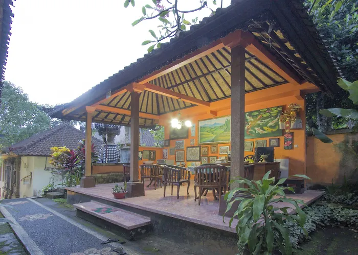 Yuliati House 招待所