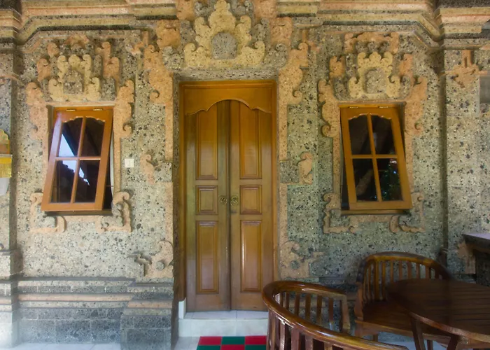 Yuliati House 2*