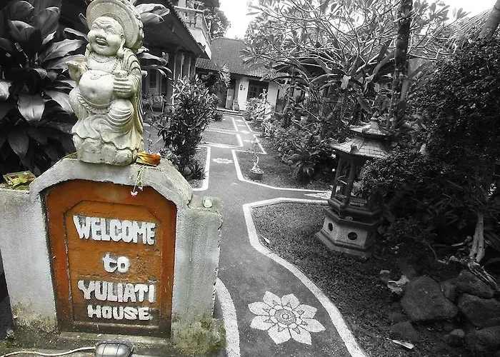 Yuliati House 招待所