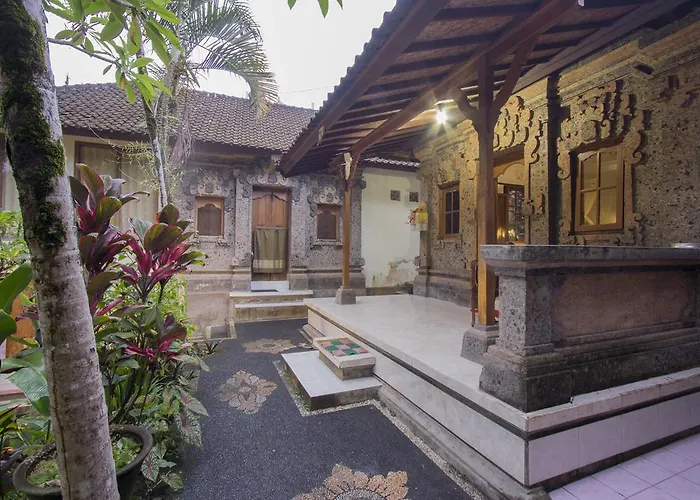 招待所 Yuliati House